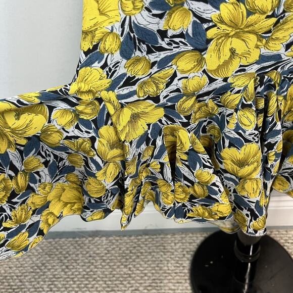 Yakira Bella Skirt sz Large Yellow Gray Floral Ruffles Knee A Line Cottage Core - Picture 5 of 8